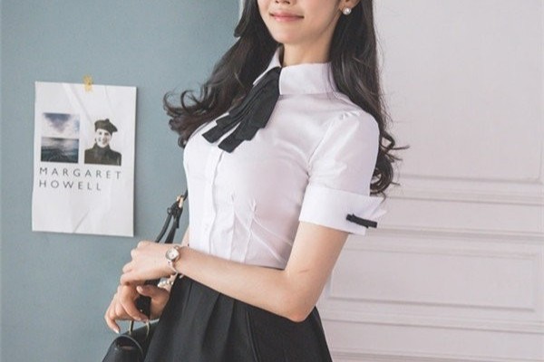 杭州女子驾车按摩遇车祸，保健按摩安全引关注